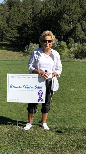 Maureen Shul with Tribute Hole in memory of her Mother and brother lovingly sponsored by Jennifer and Greg Miller