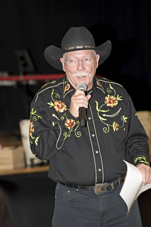 Auctioneer Gary Corbett